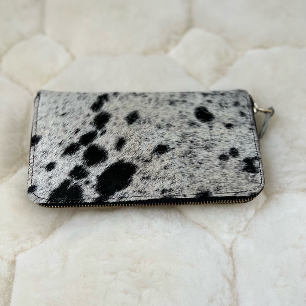 THE RIO GRANDE COWHIDE WALLET